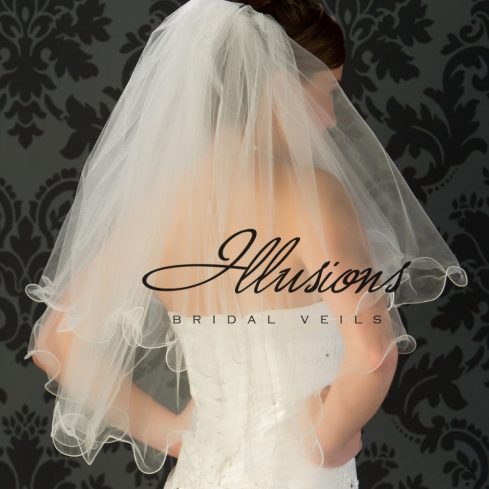 Illusions Bridal Veil